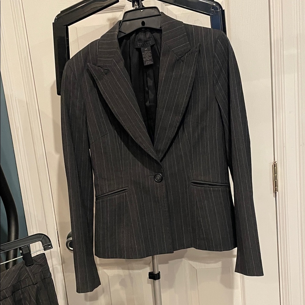 The Limited Charcoal Gray Stretch Blazer and Pant Suit
